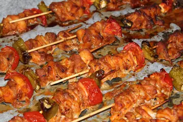 Fırında Soslu Tavuk Tarifi ve Malzemeleri